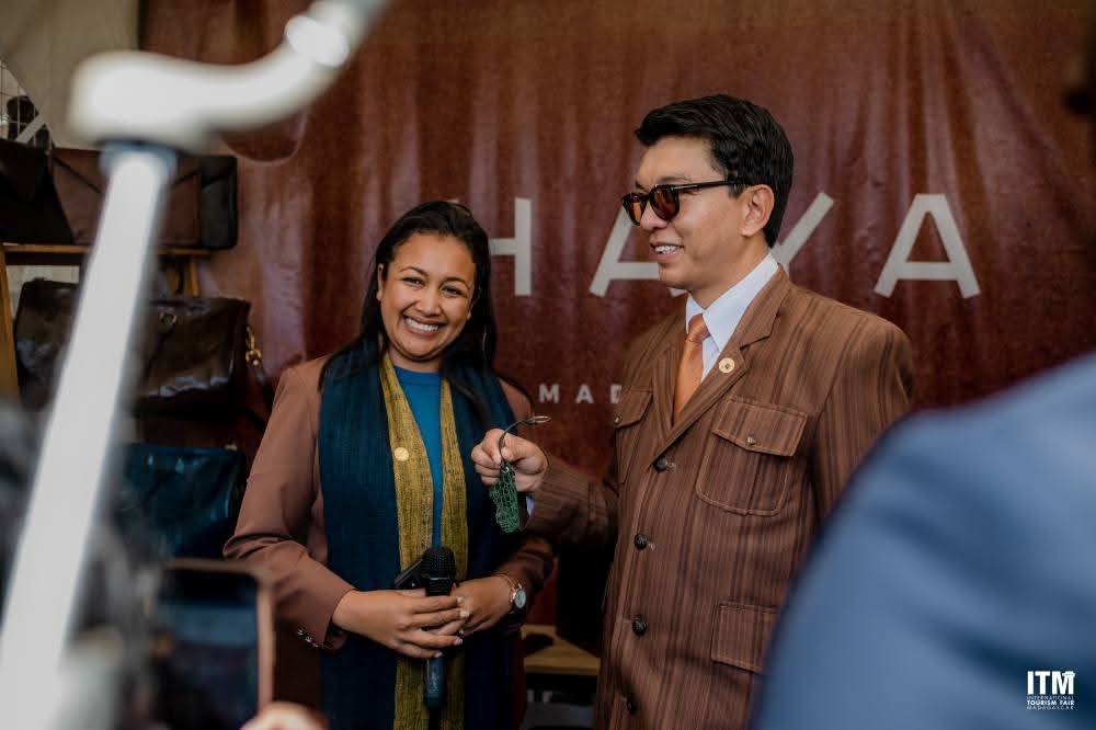 LAHARANA FAHATELO AMIN'NY FAMPIDIRANA VOLA VAHINY ETO MADAGASIKARA NY FIZAHANTANY