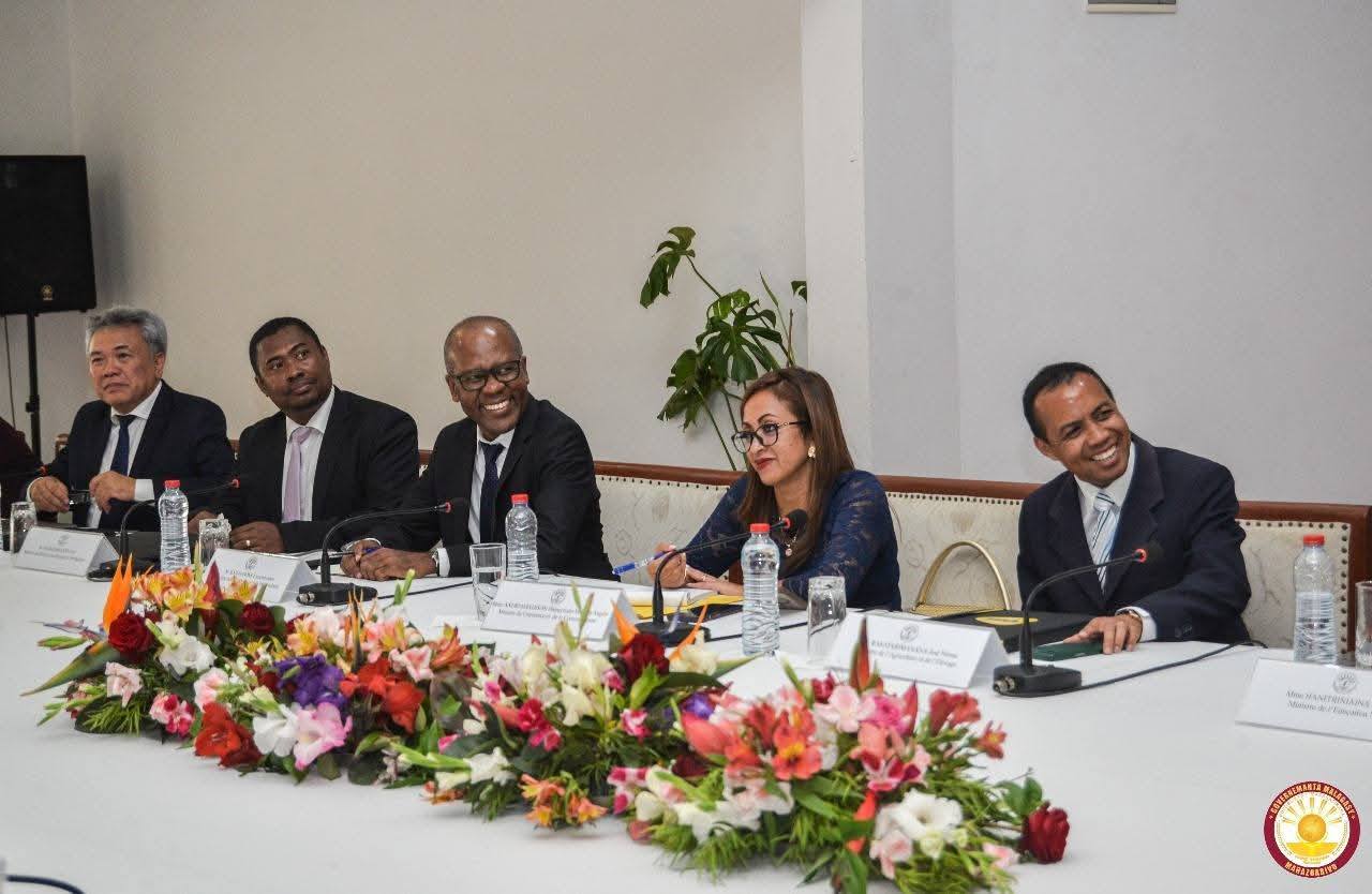 FILANKEVITRY NY GOVERNEMANTA VOALOHANY NOTARIHIN' NY PRAIMINISITRA RAJAONARIVELO HERINTSALAMA ANDRIAMASY