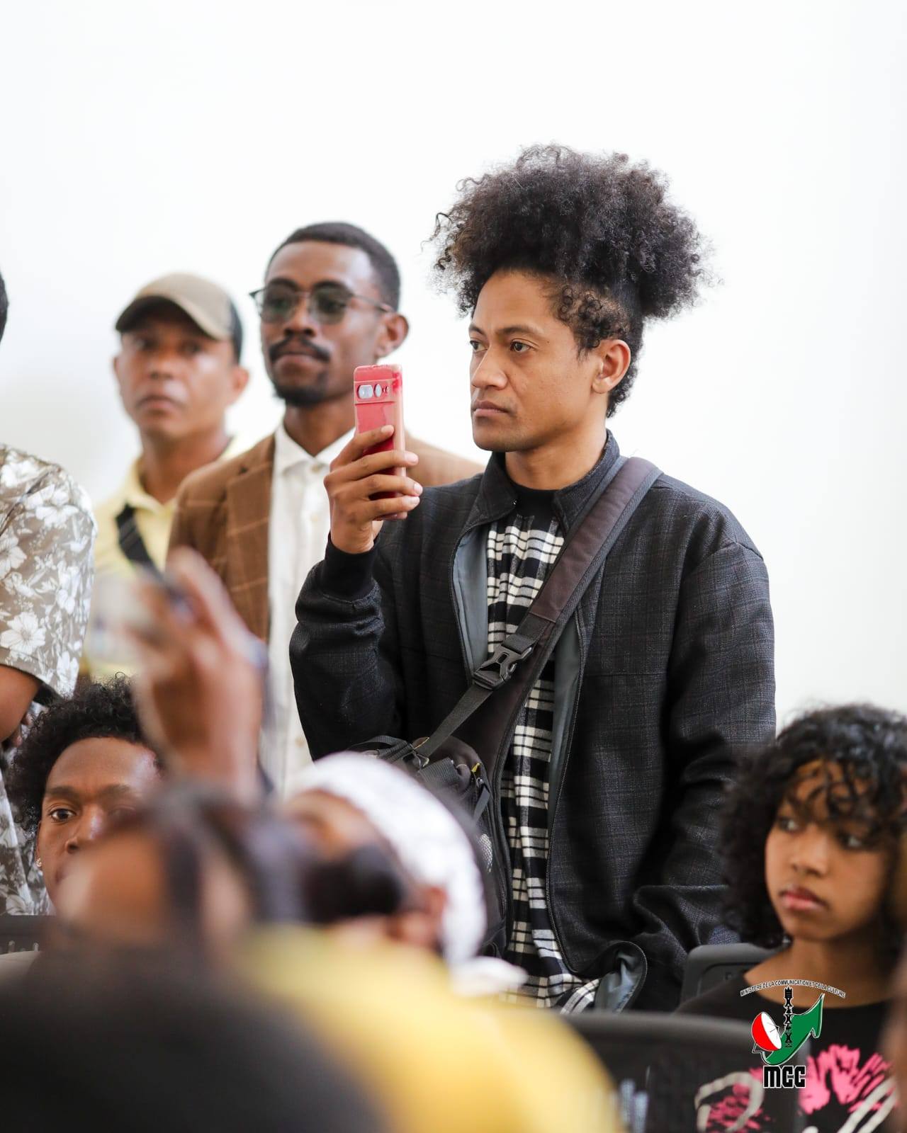 FAKAN-KEVITRA ARA-KOLONTSAINA