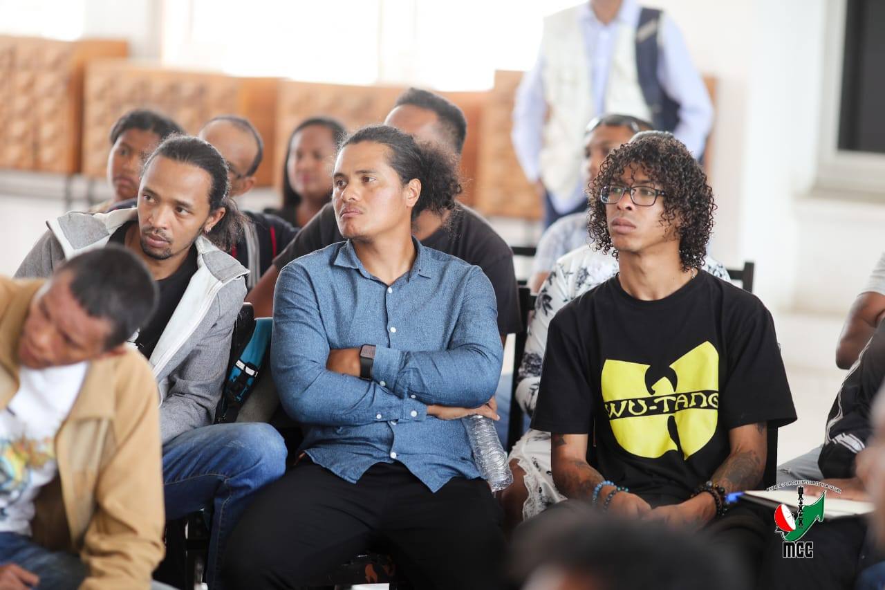 FAKAN-KEVITRA ARA-KOLONTSAINA EO AMIN' NY SOKAJY HAIKANTO ARAKA ENDRIKA AMAM-BIKA, TAOSARY