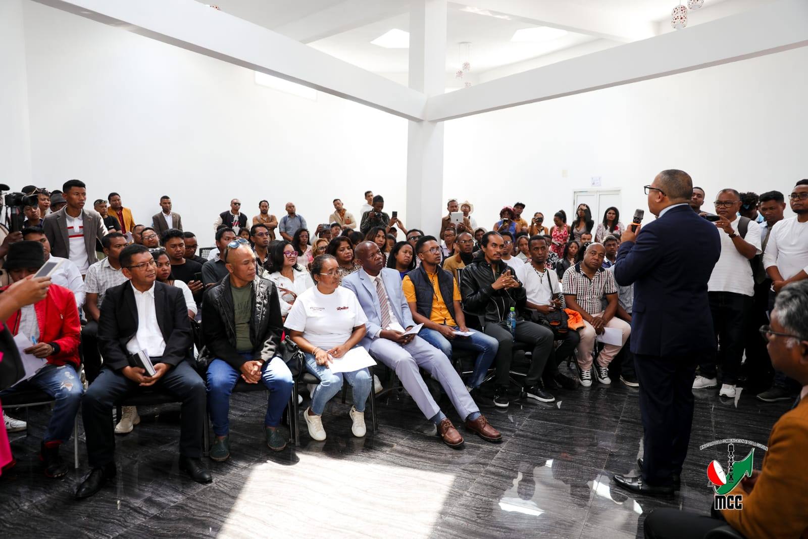 FAKAN-KEVITRA ARA-KOLONTSAINA EO AMIN' NY SOKAJY SARIMIHETSIKA SY FAMOKARANA SARIMIHETSIKA