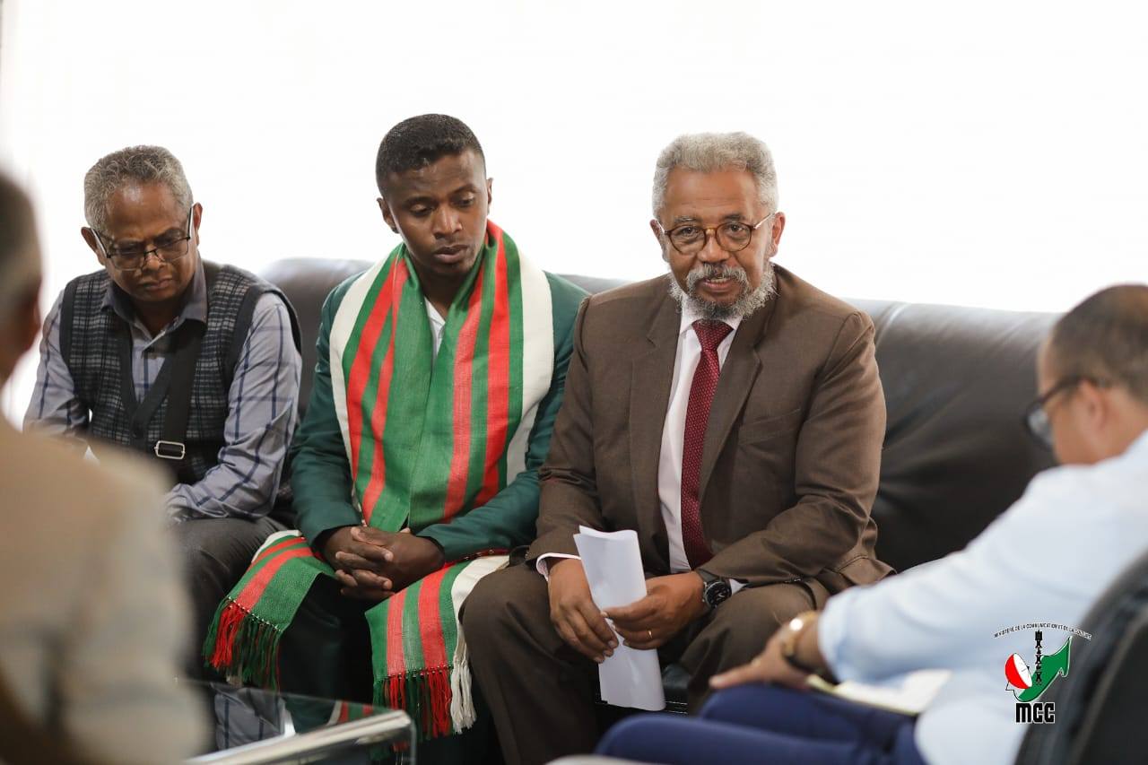 FAKAN-KEVITRA HO FANAVAOZANA NY TONTOLON' NY KOLONTSAINA, NY ZAVAKANTO, ARY NY FIKAJIANA NY HAREMBAKOKA