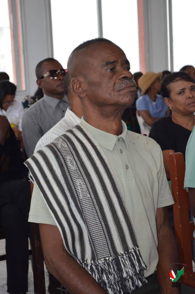 NANKASITRAHAN' IREO MPANAKANTO NY FANENDRENA NY TALEN' NY OMDA