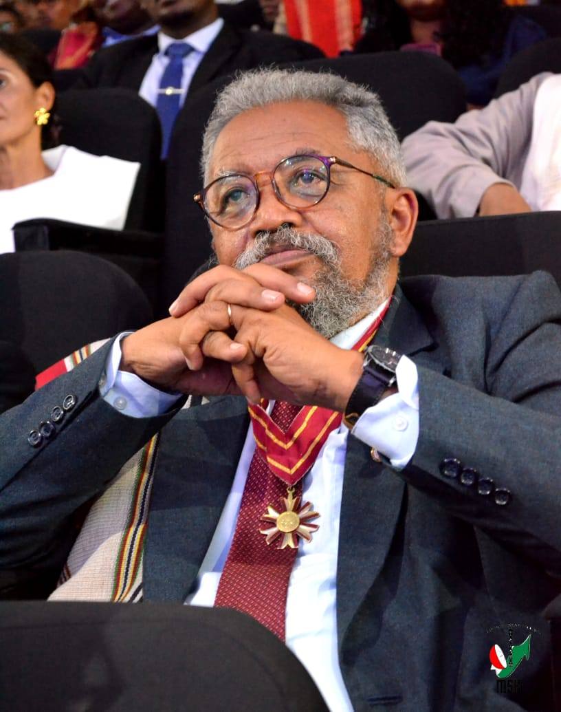 HANAO ADISISIKA HAHAZOAN' NY MPIKABARY MALAGASY MARI-PAHAIZANA ARA-PANJAKANA MISY TOMBOKASE MENA NY MINISITRA GASCAR FENOSOA