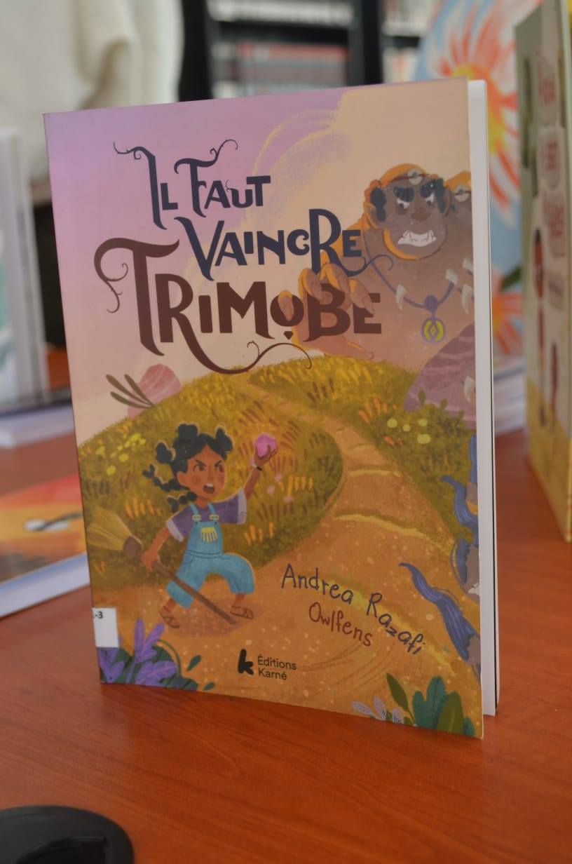 NAMPAHAFANTARIN' NY MINISTERAN' NY SERASERA SY NY KOLONTSAINA AN' IREO MPIANATRA NY ASA SY ANDRAIKITRY NY TRANOMBOKIM-PIRENENA