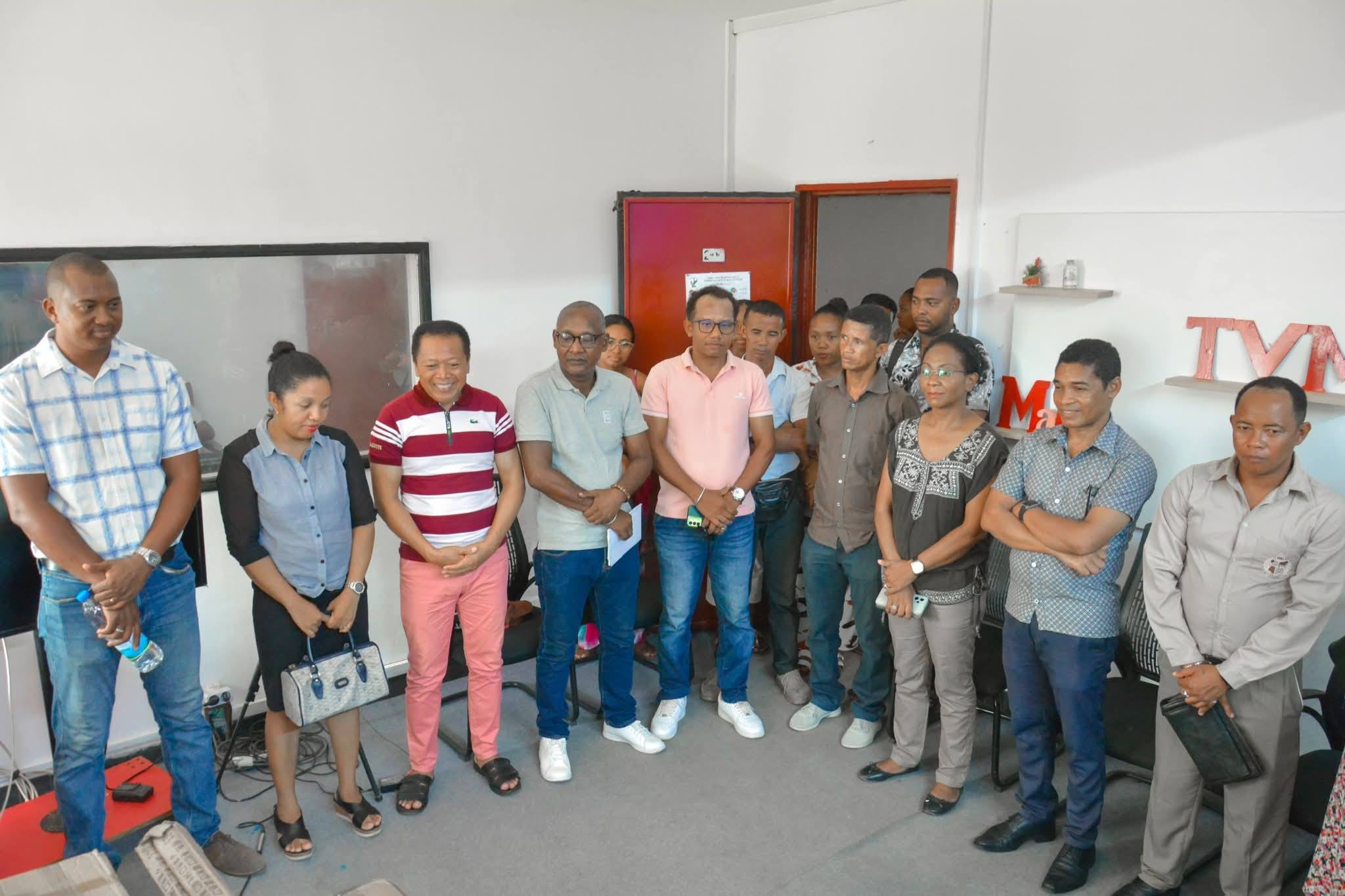 NAHAZO FITAOVANA VAOVAO AVY AMIN' NY MINISTERAN' NY SERASERA SY NY KOLONTSAINA NY FITALEAVAM-PARITRA BOENY