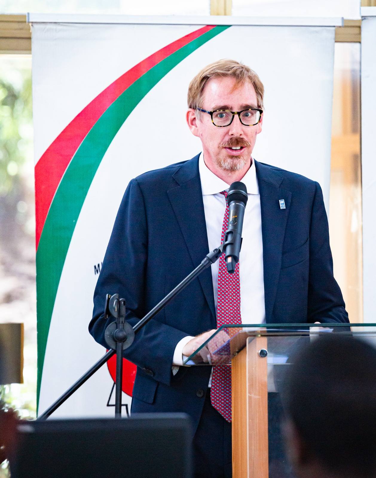 ATRIKASA FANOMBOHAN' NY TETIKASA MOMBA NY FAHALALAHANA MANEHO HEVITRA, IREO FITAOVAN-TSERASERA VAOVAO, FAMPIROBOROBOANA NY ORINASAN-TSERASERA MALALAKA, MAHALEOTENA SY MAROLOKO