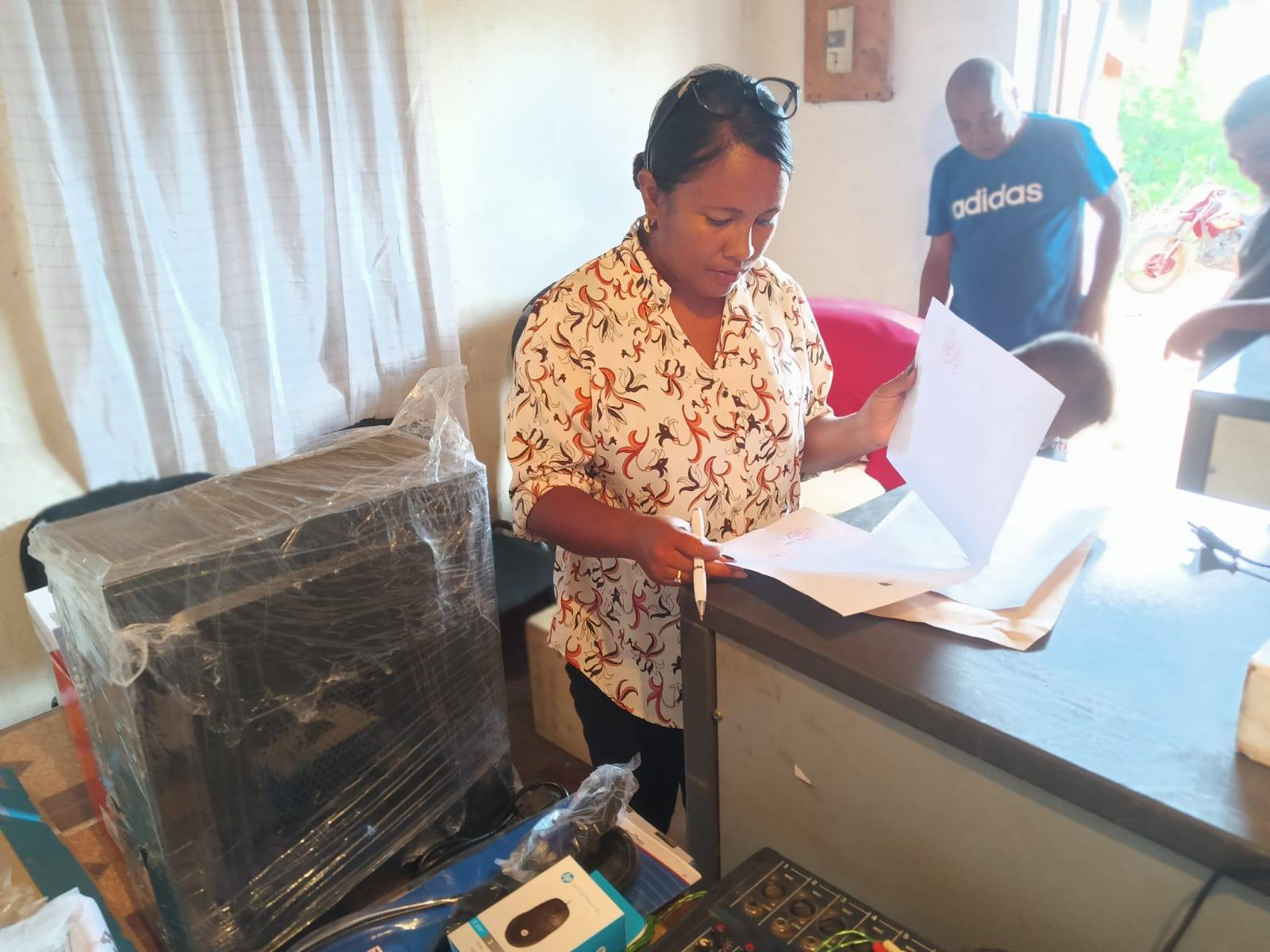 « EMETTEURS » SY «ANTENNE »