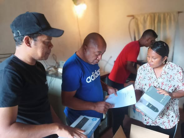 « EMETTEURS » SY «ANTENNE »