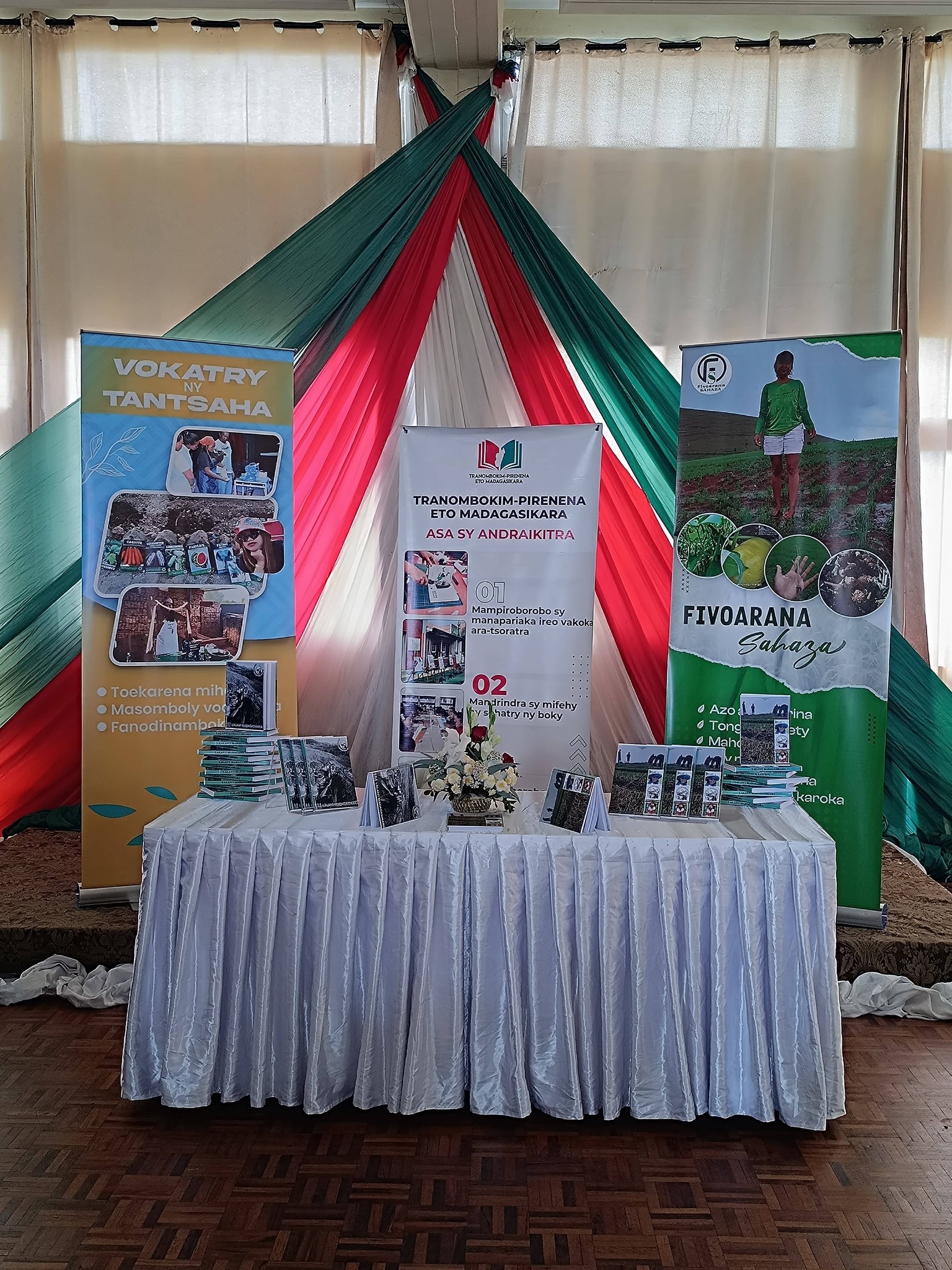 𝐋À𝐋A𝐍’𝐈 𝐌A𝐃A𝐆A𝐒I𝐊A𝐑A