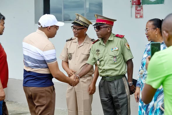 TOAMASINA SY NY KIANJA VAVITIANA