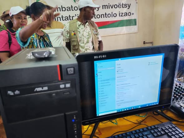 NAHAZO NY ANJARA FAMPITAOVANA IHANY KOA NY DISTRIKAN’AMBATOBOENY.