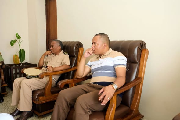 TOAMASINA SY NY KIANJA VAVITIANA