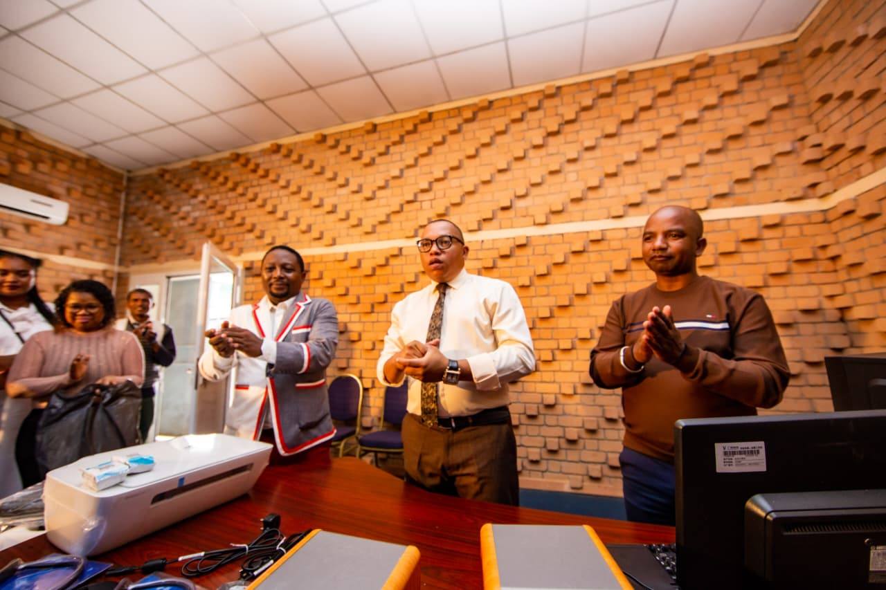 NANDRITRA NY FIDINANA IFOTONY TANTERAHINY AO TOAMASINA.