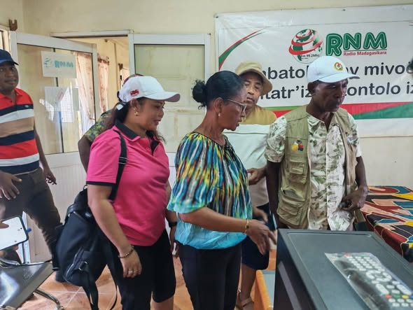 NAHAZO NY ANJARA FAMPITAOVANA IHANY KOA NY DISTRIKAN’AMBATOBOENY.