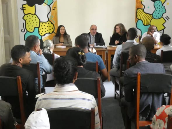 HISITRAKA FIOFANANA MOMBA NY FITANTANANA MOZEA SY TRANOMBAKOKA NY MINISITERAN’NY SERASERA SY NY KOLONTSAINA