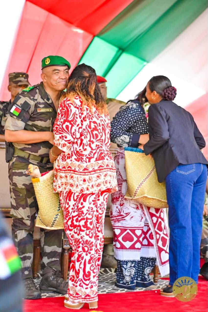 NIHAONA MIVANTANA TAMIN’NY VAHOAKAN’I TOAMASINA NY FILOHAN’NY FANAVAOWANA NY REPOBLIKA NIHAINO NY HETAHETAM-BAHOAKA SY NITONDRA VAHAOLANA