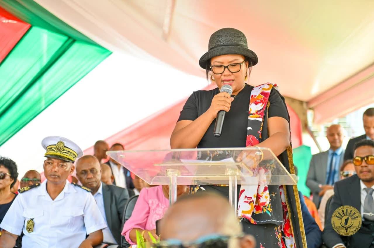 NIHAONA MIVANTANA TAMIN’NY VAHOAKAN’I TOAMASINA NY FILOHAN’NY FANAVAOWANA NY REPOBLIKA NIHAINO NY HETAHETAM-BAHOAKA SY NITONDRA VAHAOLANA