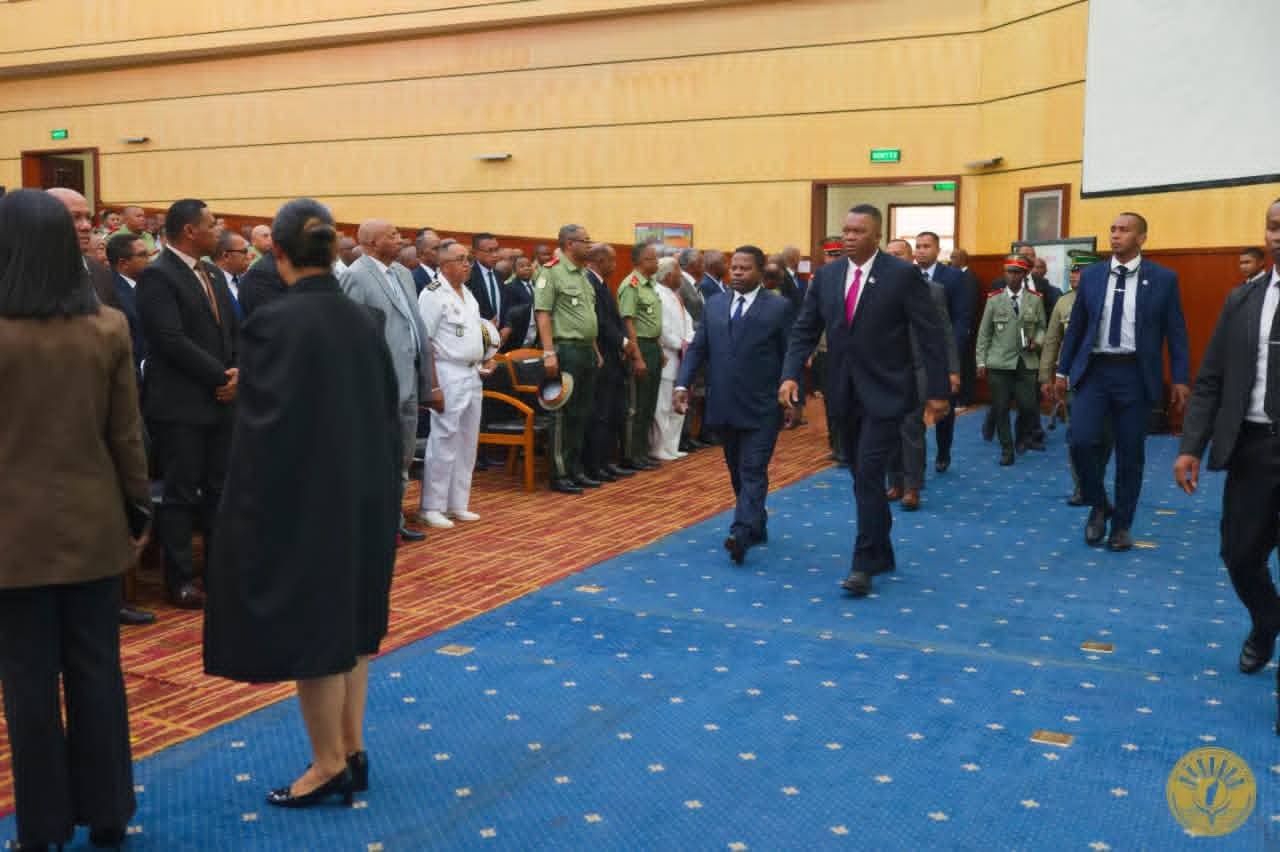 NITARIKA NY FIKAONANDOHAN’NY TAFIKIA NANOMBOKA ANDROANY NY FIHOHAN’NY FANAVAOZANA NY REPOBLIKAN’I MADAGASIKARA NIARAKA TAMIN’IREO MPANOLOTSAINA AVON’NY FANAVAOZANA