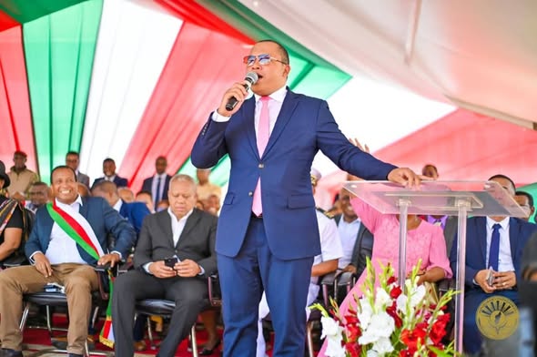 MIEZAKA MANAO FITONDRANA MAZAVA SY MADIO ISIKA HOY NY FILOHAN'NY FANAVAOZANA NY REPOBLIKAN'I MADAGASIKARA.