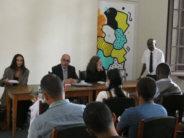 HISITRAKA FIOFANANA MOMBA NY FITANTANANA MOZEA SY TRANOMBAKOKA NY MINISITERAN’NY SERASERA SY NY KOLONTSAINA