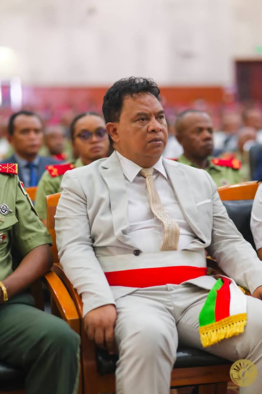 NITARIKA NY FIKAONANDOHAN’NY TAFIKIA NANOMBOKA ANDROANY NY FIHOHAN’NY FANAVAOZANA NY REPOBLIKAN’I MADAGASIKARA NIARAKA TAMIN’IREO MPANOLOTSAINA AVON’NY FANAVAOZANA