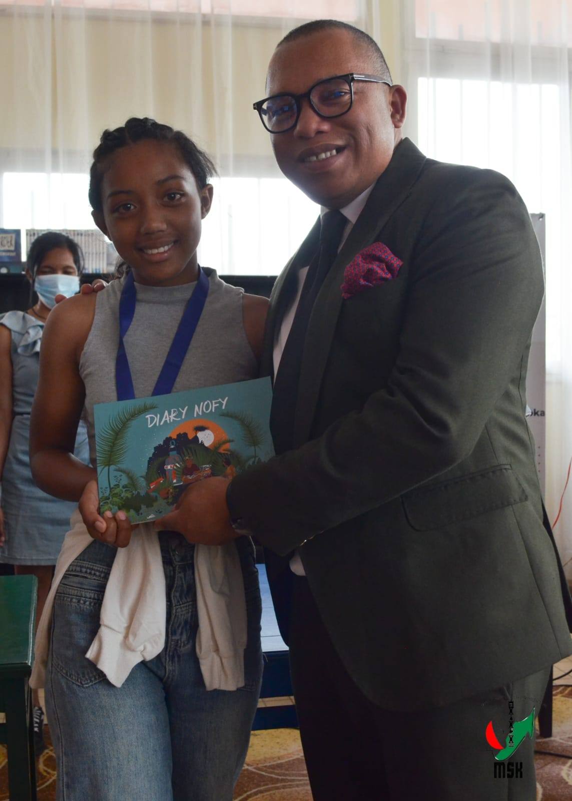 ZARO HO TIA VAKY BOKY NY ANKIZY MPIANATRA