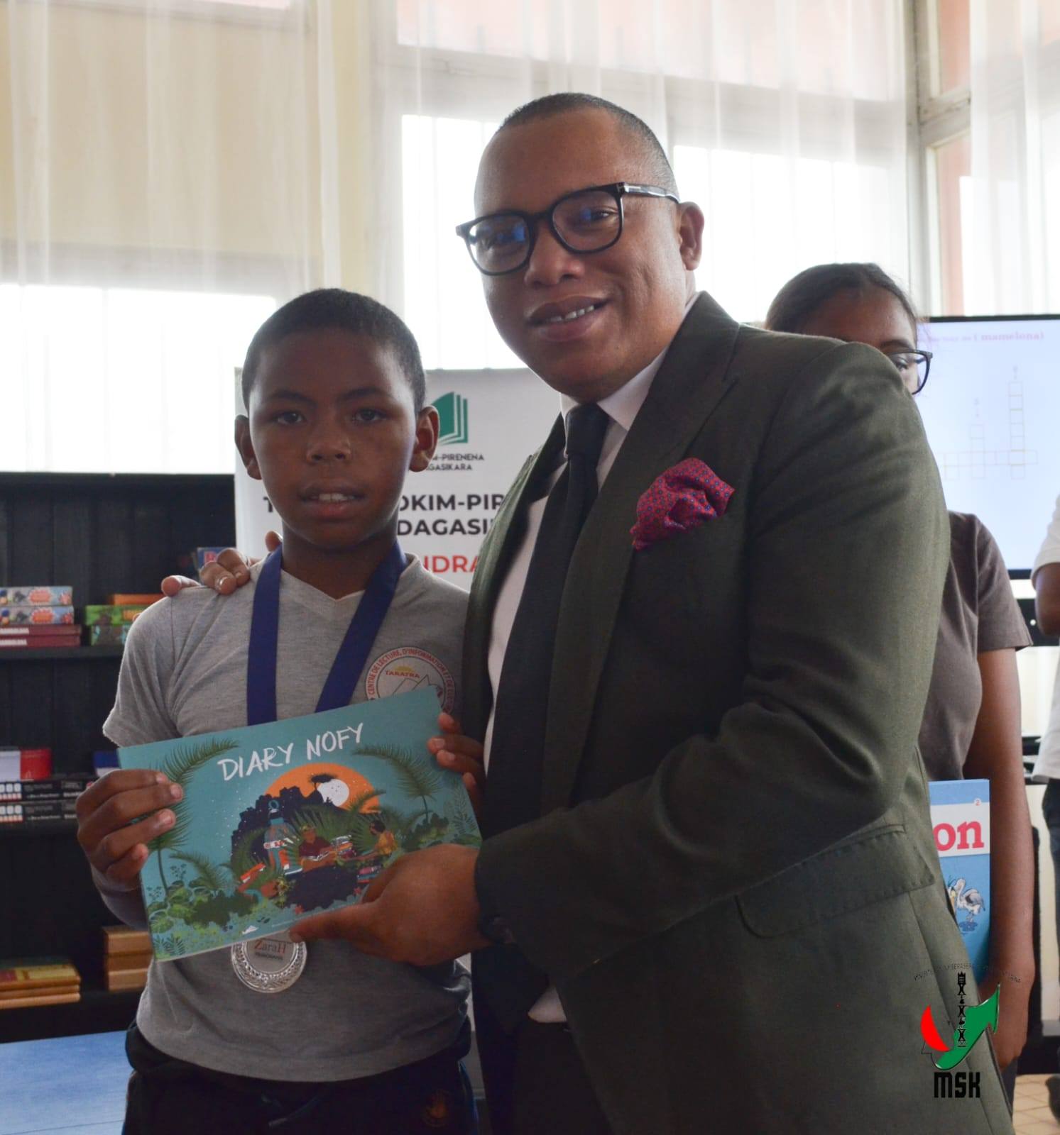 ZARO HO TIA VAKY BOKY NY ANKIZY MPIANATRA