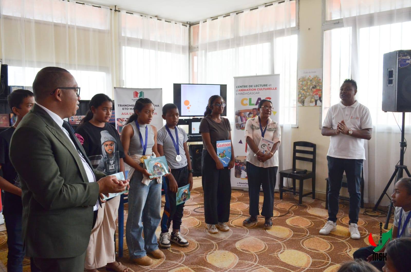 ZARO HO TIA VAKY BOKY NY ANKIZY MPIANATRA