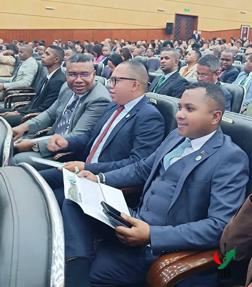 FANOKAFANA AMIN'NY FOMBA OFISIALY NY "FAKAN-KEVITRA NASIONALY HO AN'NY TONTOLO IAINANA SY NY FANDROSOANA LOVAINJAFY".