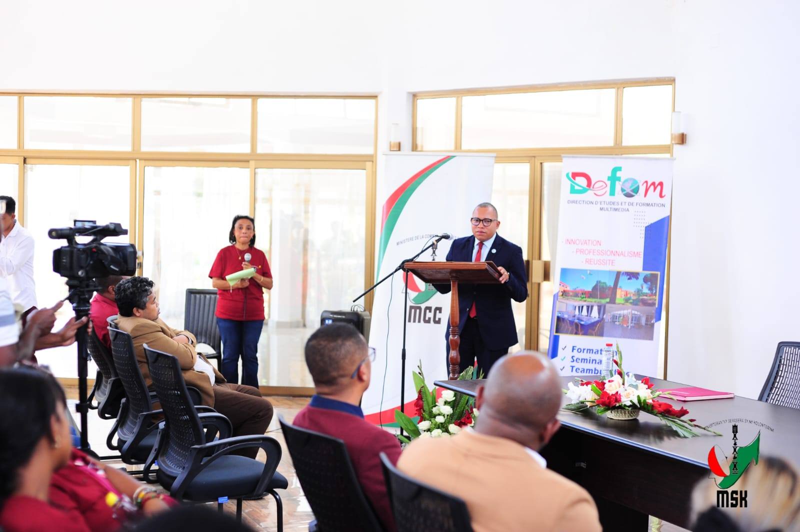 MITONDRA NY TRAIKEFANY, MIARA-MIENTANA AMIN’NY MINISITERAN’NY SERASERA SY NY KOLONTSAINA EO AMIN’NY LAFINY FAMPIOFANANA MOMBA NY SERASERA NY "𝗣𝗘𝗔𝗞"