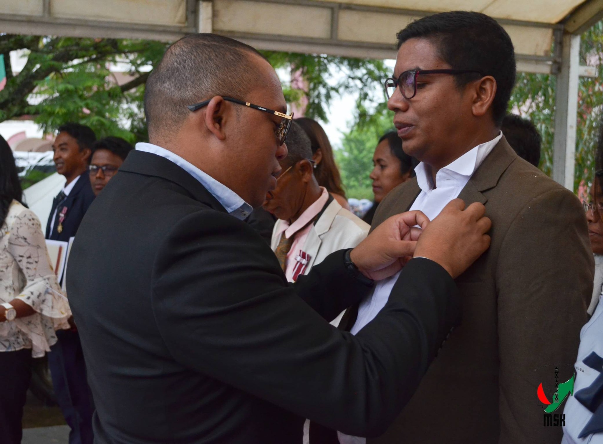 ENDRIKA HITA MASO FANKASITRAHANA NY EZAKA VITAN' NY MPISEHATRA ARA-KOLONTSAINA SADY FAMPIRISIHANA AMIN' NY TSARA KOKOA HATRANY NY MARI-BONINAHITRY NY KANTO