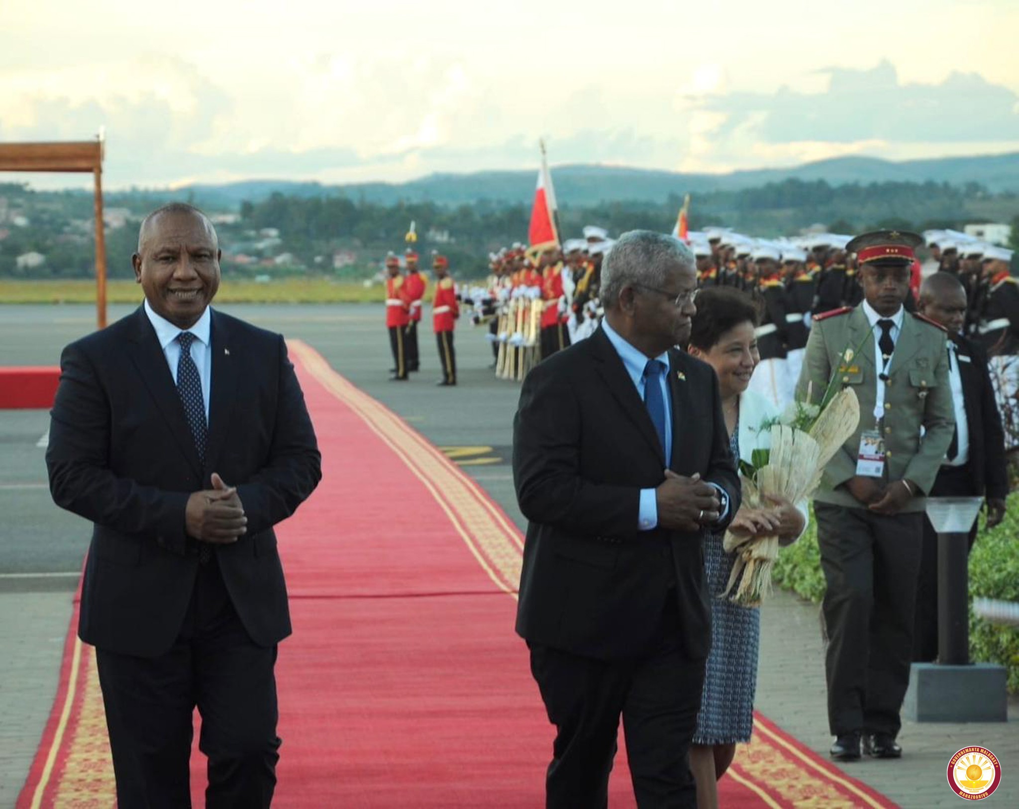 MIGADONA ETO MAGADASIKARA NY FILOHAN' NY REPOBLIKAN' I SEYCHELLES SY RAMATOA VADINY