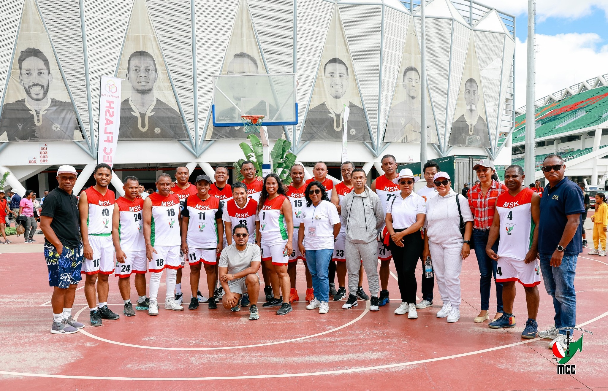 " IRAY ENY AN-KIANJA"