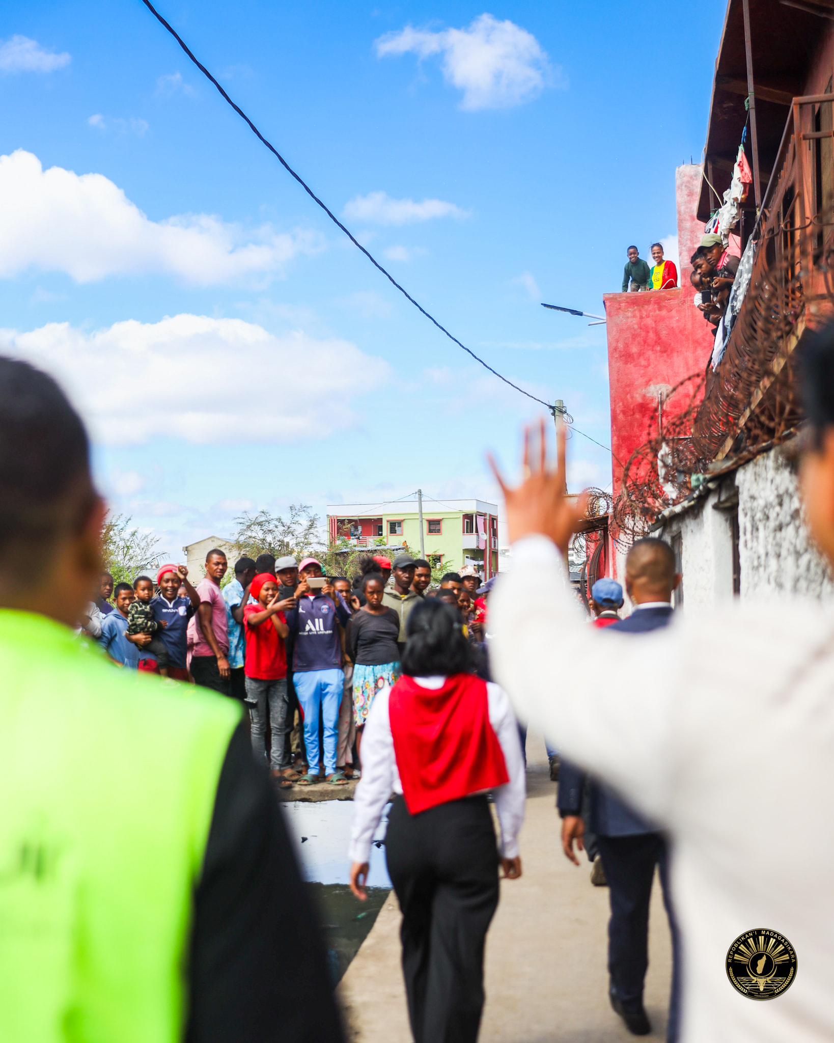 TANJON' NY TETIKASA PRODUIR IZAY HIARAHANA AMIN' NY BANKY IRAISAM-PIRENENA NY FANATSARANA NY TOE-PIAINAN' NY MPONINA AN-DRENIVOHITRA