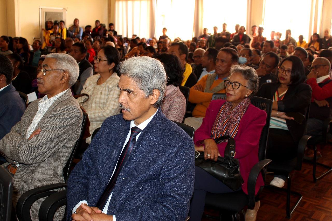 SOMBIN-TONOKALON' I RANDJA ZANAMIHOATRA