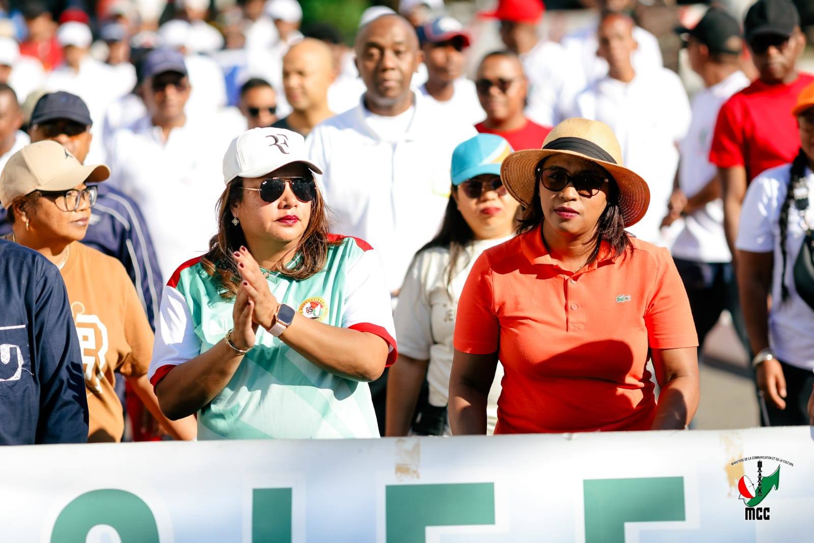 FIFANINANANA NASIONALY ARA-PANATANJAHANTENA HO AN' NY MPIASAM-PANJAKANA