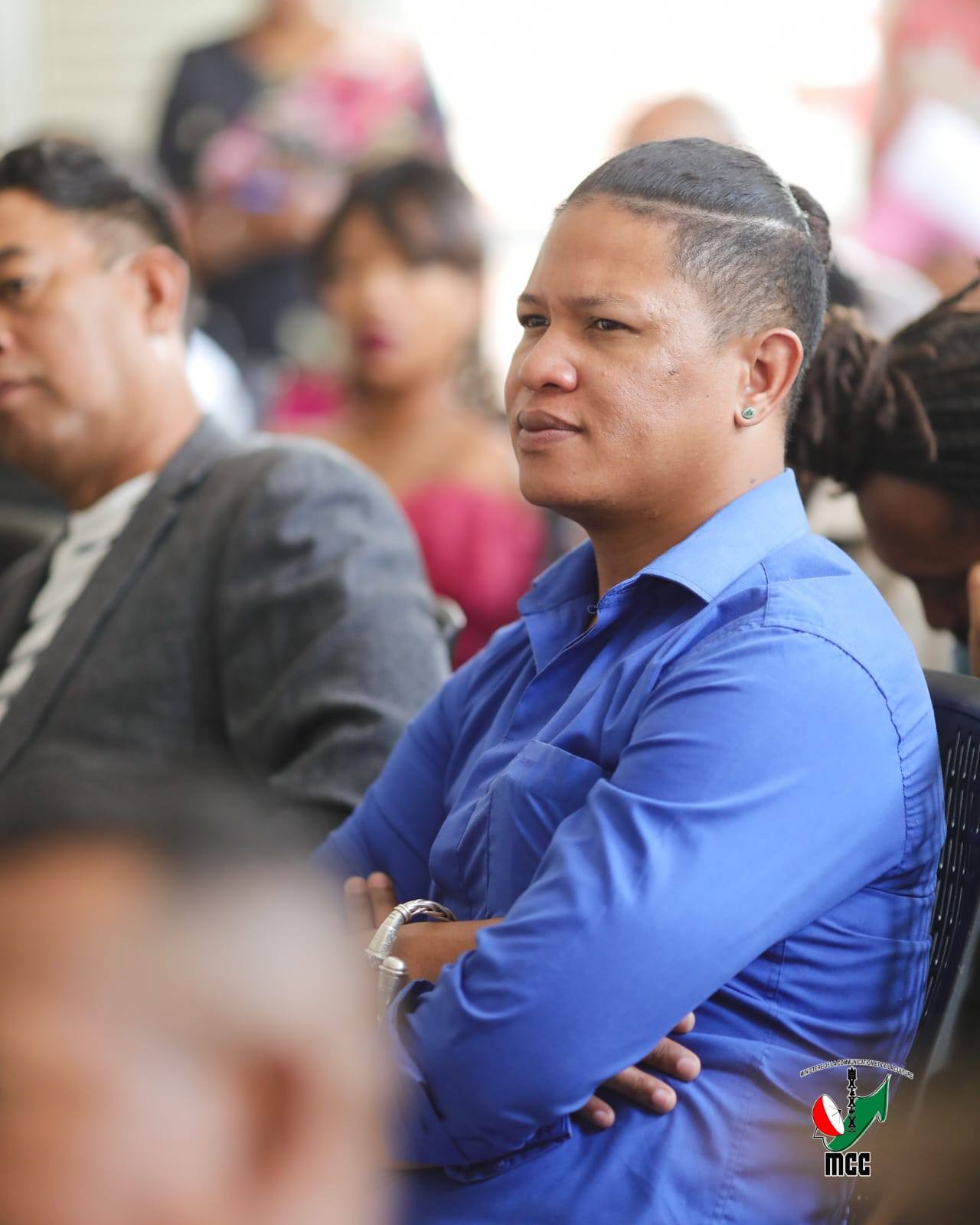 TAO ANATY FIRAHALAHIANA NY FIHAONANA NANAOVANA DINIDINIKA TEO AMIN' IREO MPANAKANTO SY NY MINISITRA MPIAHY