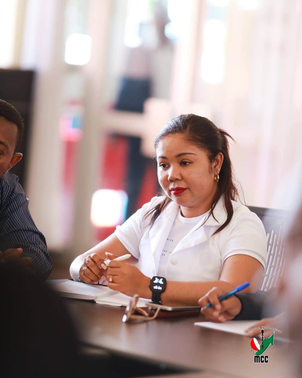 NOTANTERAHINA ANDROANY ZOMA 28 NOVAMBRA 2025 NY FIHAONANA NARAHINA FIVORIANA ARAK'ASA TEO AMIN'NY MINISITRA GASCAR FENOSOA SY IREO TALEM-PARITRY NY SERASERA SY NY KOLONTSAINA