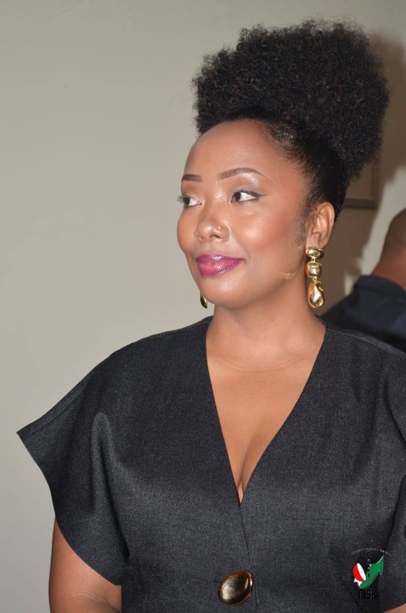 REHAREHAN' NY MALAGASY MANONTOLO NY FENDRESENA IRAISAM-PIRENENA AZON' I DENISE TEO AMIN' NY SEHATRY NY KANTO