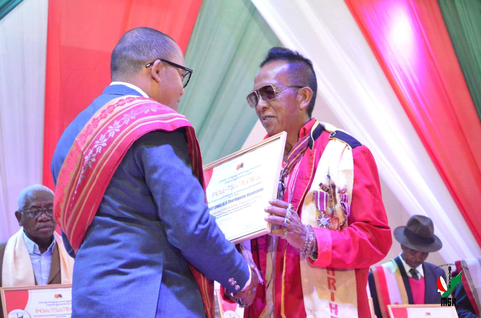 " POA-TSATROKA" ENDRIM-PANKASITRAHANA MANOKANA AVT AMIN' NY MINISITRA HO AN' IREO NAHAVITA BE TEO AMIN' NY SEHATRY NY KABARY SY NY KOLONTSAINA