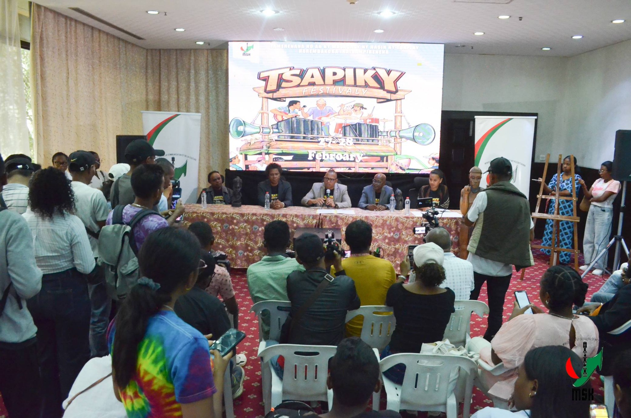 HAKOTROKOTROKA NY FANDRAISANA NY MAHA HAREMBAKOKA IRAISAM-PIRENENA NY TSAPIKY NY 27 SY 28 FEBROARY AO TOLIARA