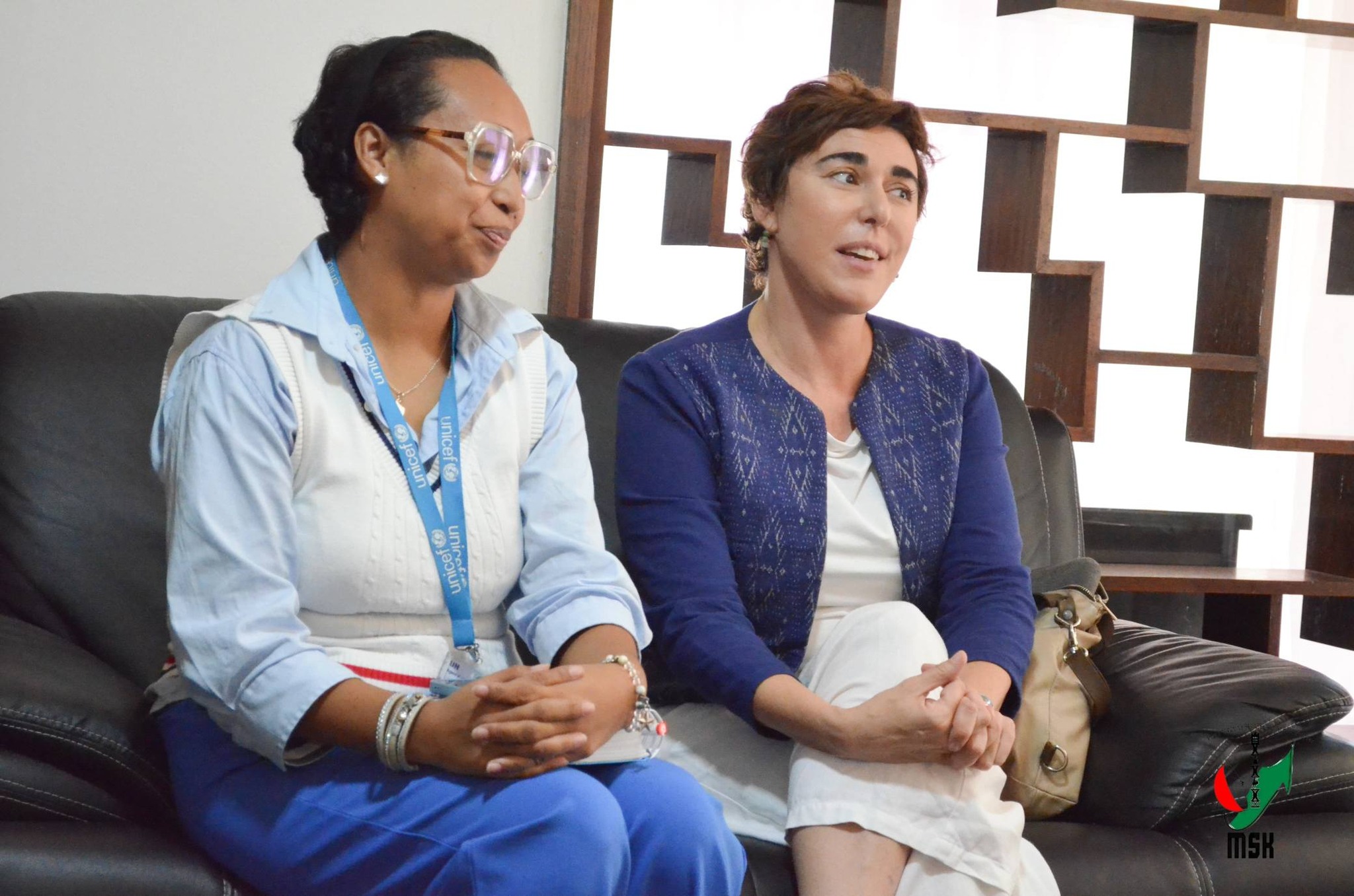 HANAO TANTSOROKA AMIN' NY FANOFANANA MPANAO GAZETY KARAKARAIN' NY MINISTERAN' NY SERASERA SY NY KOLONTSAINA SY HIROSO AMIN' NY FAMPITAOVANA NY HAINOAMANJERIM-PIRENENA NY UNICEF MADAGASIKARA