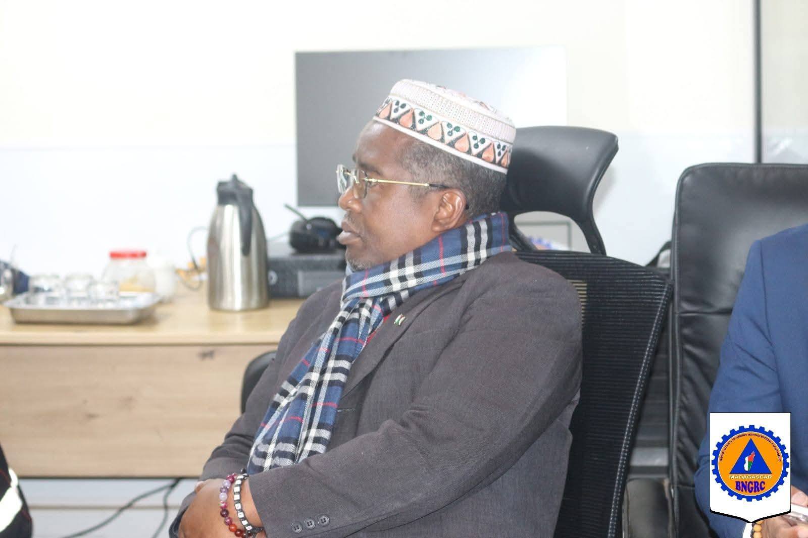 RIVODOZA GEZANI: FIVORIANA STRATEJIKA MAIKA NOTARIHIN' NY MINISI-PANJAKANA MIADIDY NY FANAVAOZANA TETO ANIVON' NY CNCOU-BNGRC