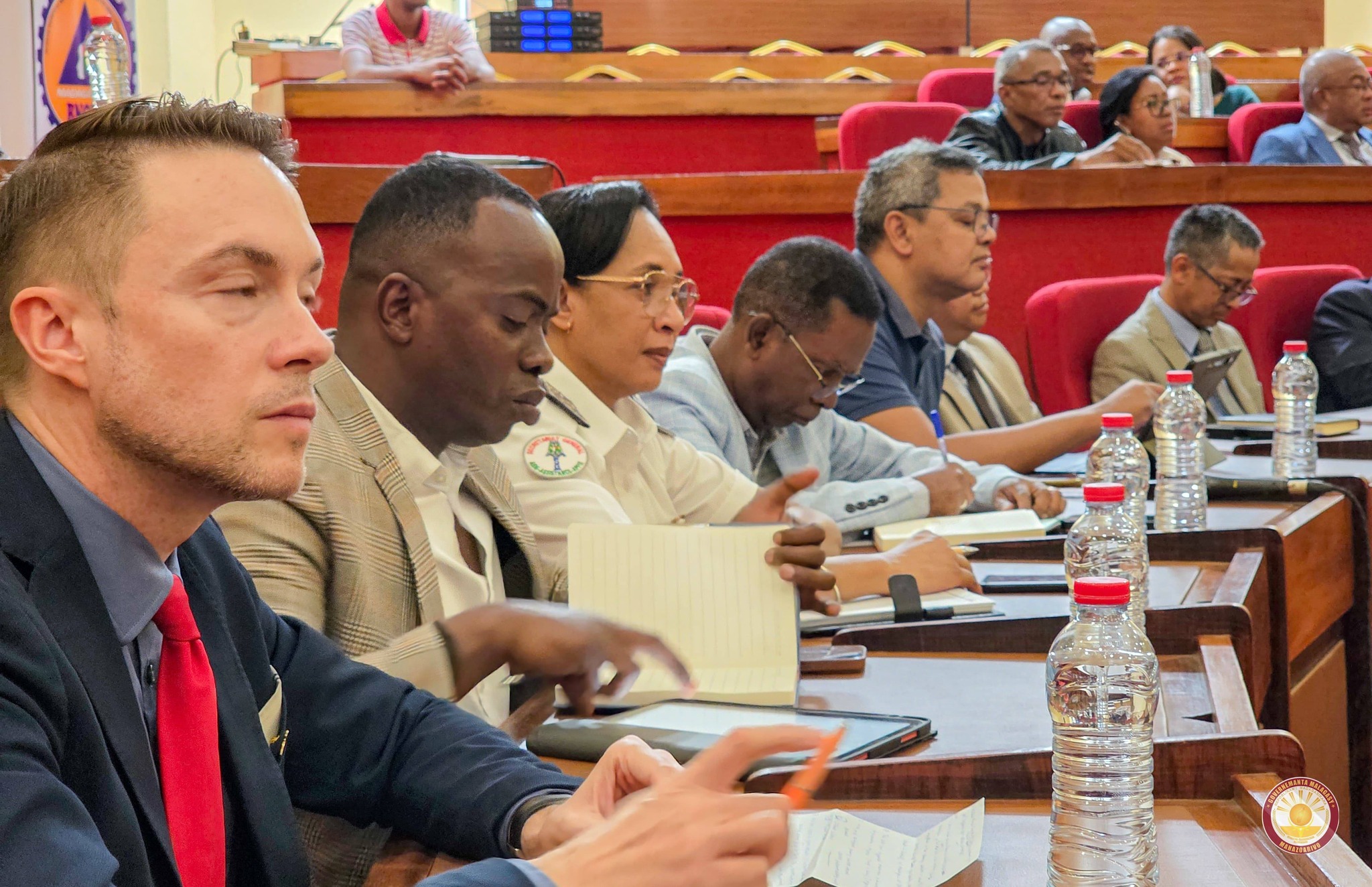 ANTSO AVO IRAISAM-PIRENENA HO FANARENANA NY FAHASIMBANA VOKATRY NY RIVODOZA GEZANI