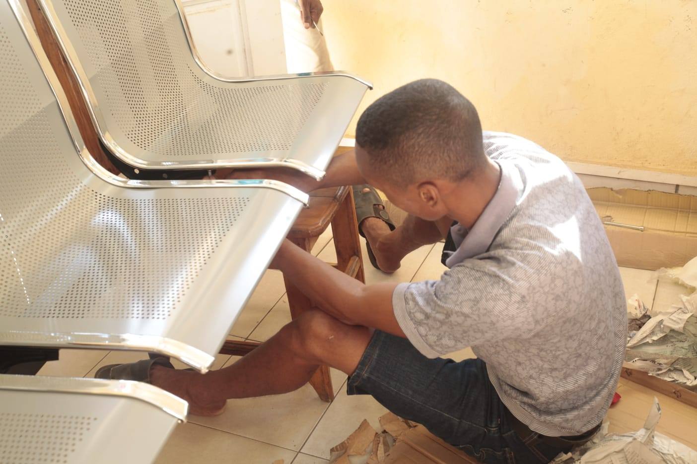 MANATSARA HATRANY IREO FITAOVAN-TSERASERA ENTI-MIASA NY MINISTERAN' NY SERASERA SY NY KOLONTSAINA MBA HAHATOMOMBANA NY FAMPITAM-BAOVAO AVY NY IFOTONY