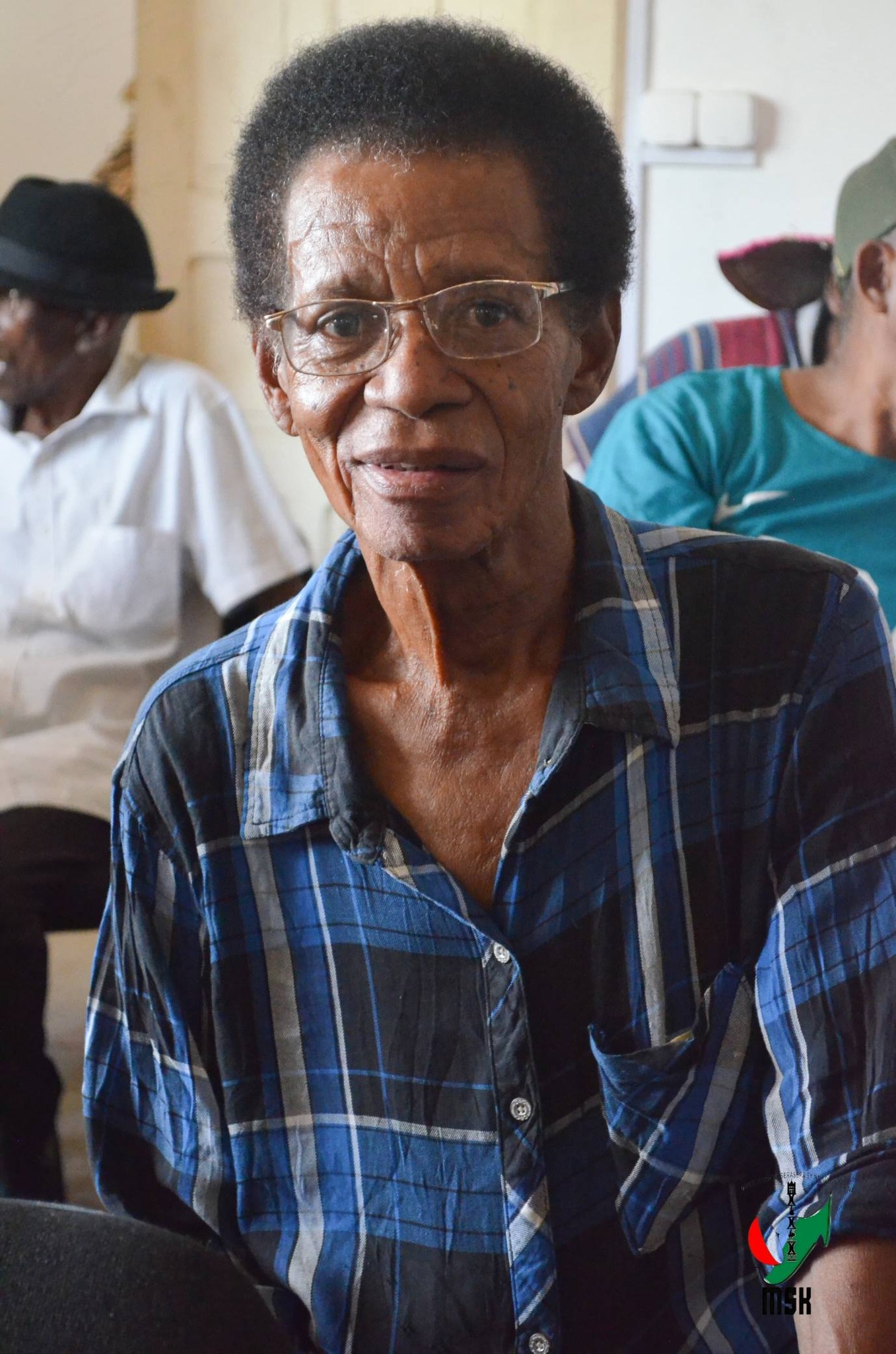 NIVIMBINA IZAY VOATSIRAMBIN' NY TANANY NY MINISTERAN' NY SERASERA SY NY KOLONTSAINA HANAMAIVANANA NY VESATRY NY RIVODOZA GEZANI