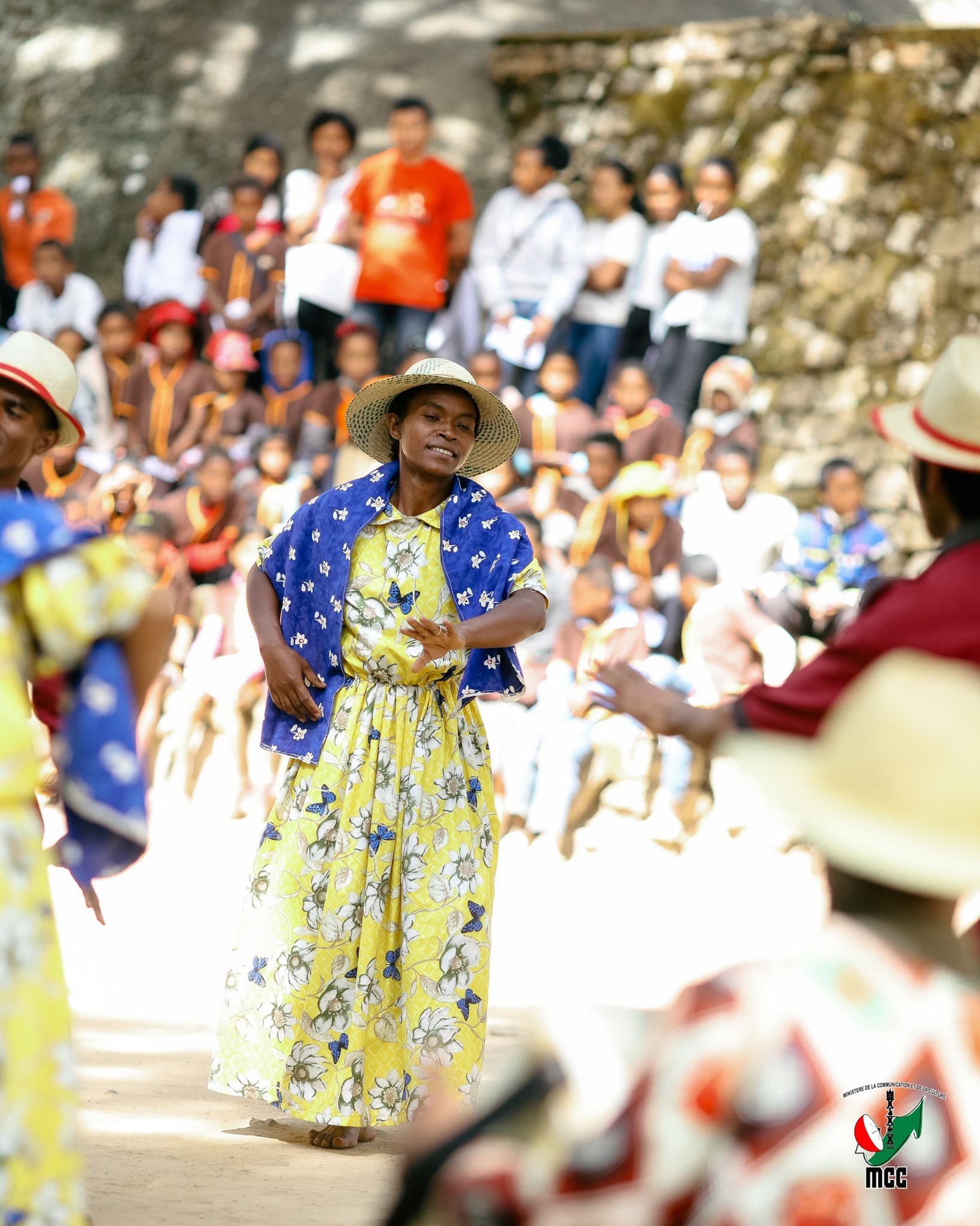 NIAVAKA NY FANKALAZANA NY ANDRO IRAISAM-PIRENENA HO AN' NY MOZEA TENY AMIN' NY ROVAN' AMBOHIMANGA