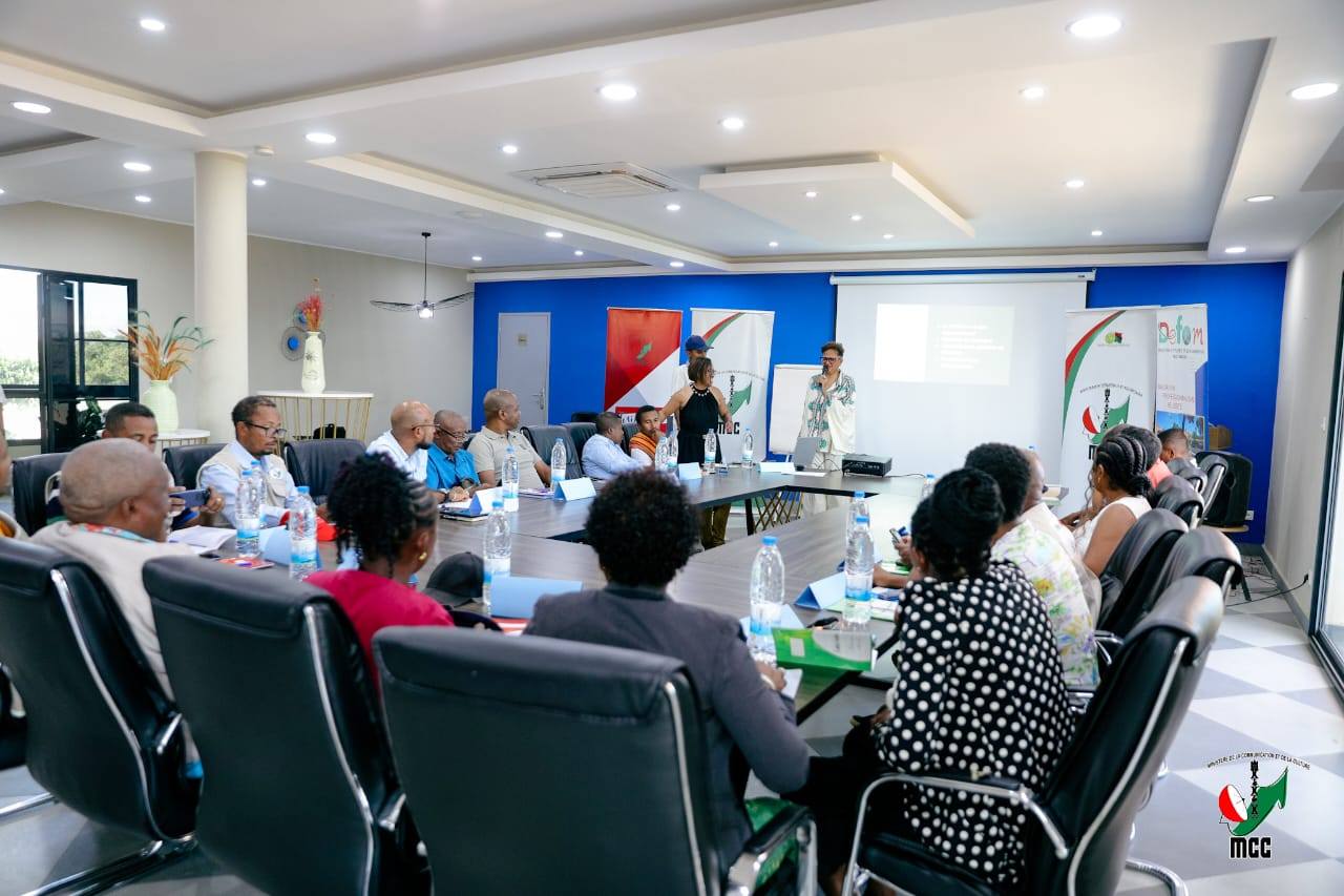 FANOFANANA SY FANAMAFISANA FAHAIZA-MANAO