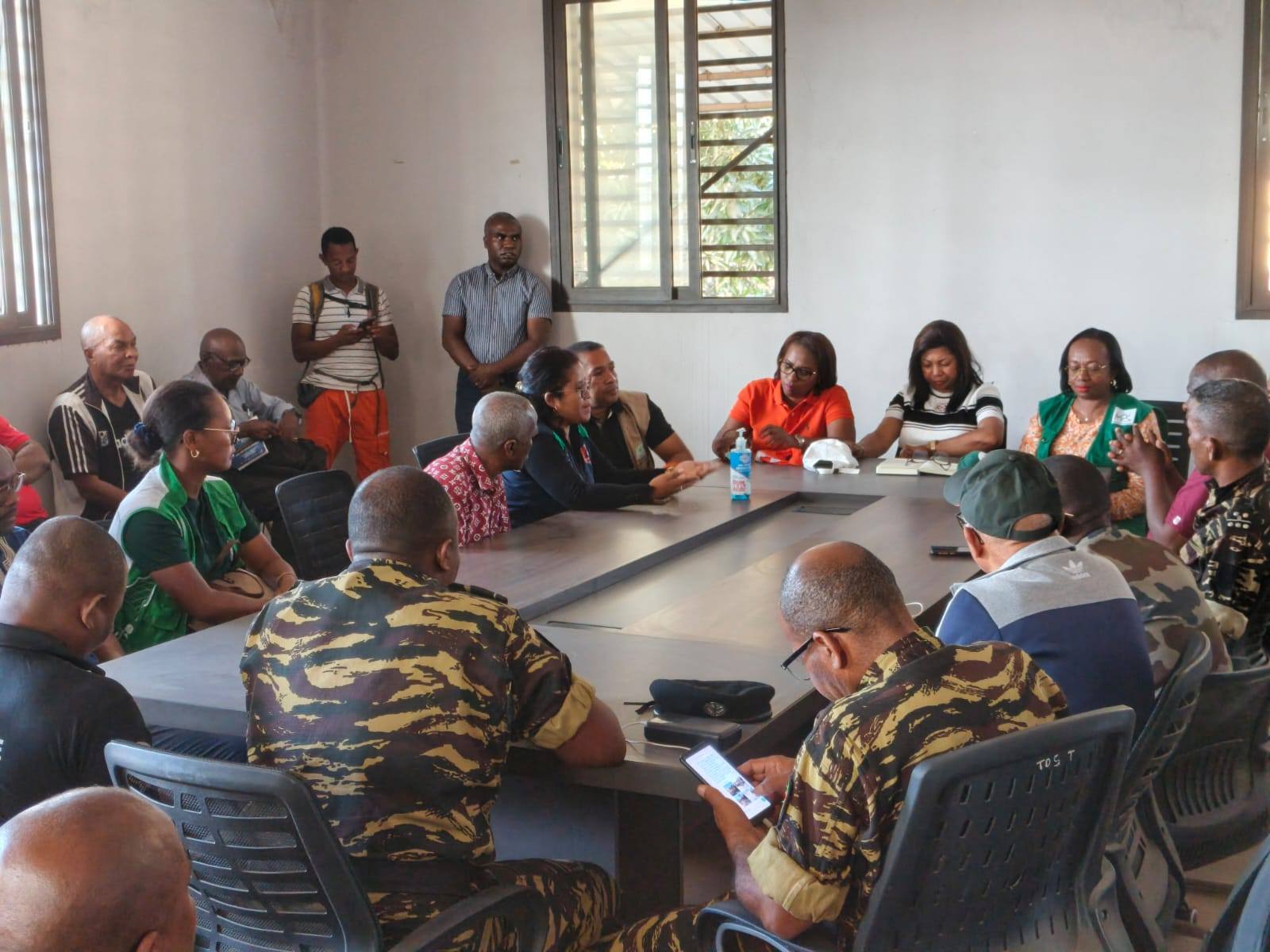 NY FAHATONGAVAN' IREO MPIKAMBANA AVY AMIN' NY GOVERNEMANTA MALAGASY ANY MANANJARY